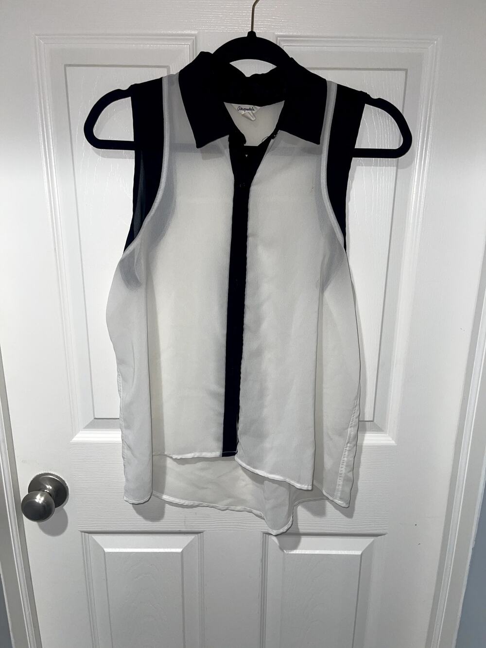 Aéropostale Black & White Sheer Sleeveless High-Low Tunic Top